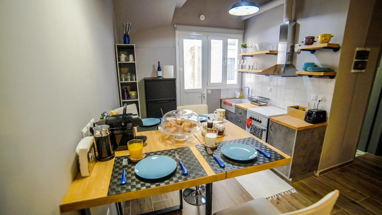 D16 Athens Apartment - 5' Mins To Petralona Metro Exterior photo
